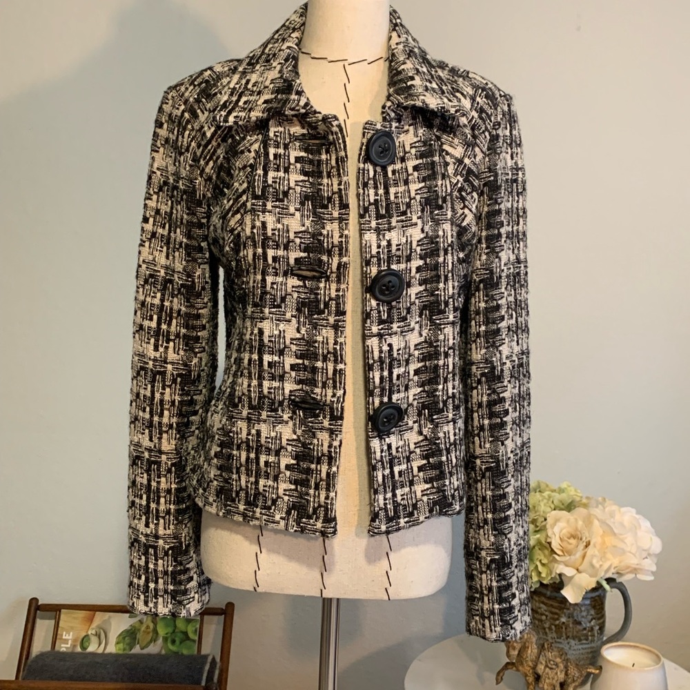 XS Cabi Black and Off-White Blazer/Jacket. EUC